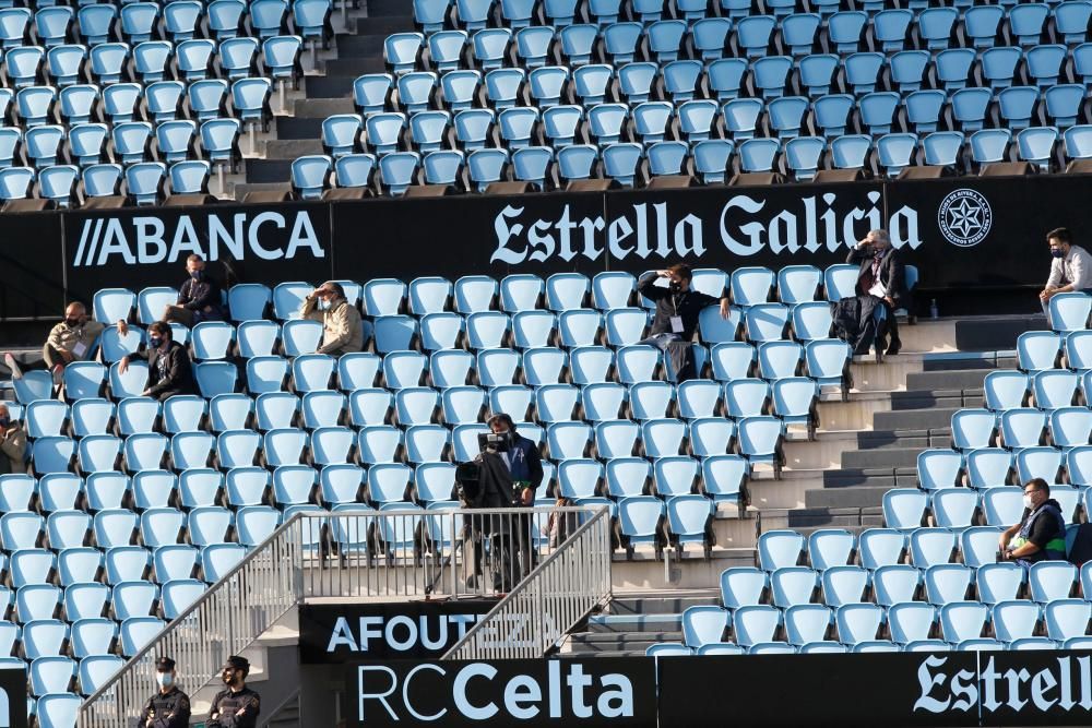 Las mejores fotografías del encuentro de la jornada 6 disputado en Balaídos entre celestes y rojiblancos.