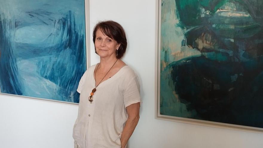 La pintora Margarita Alonso Saiz inaugura este jueves en Colombres la exposición &quot;Agua en el agua. Entre orillas&quot;