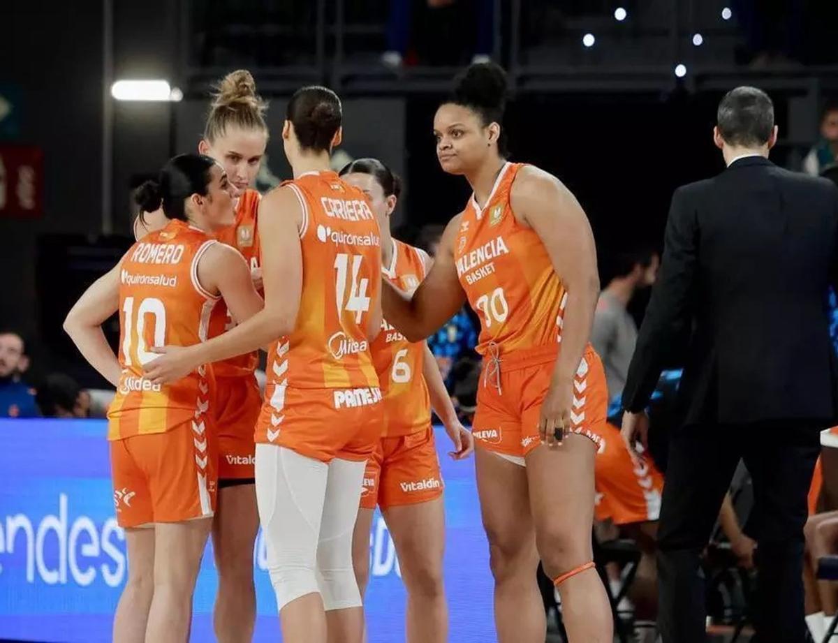 Valencia Basket recibe hoy en el Roig Arena al Durán Maquinaria Ensino en los cuartos de final de la liga. | J. M. LÓPEZ