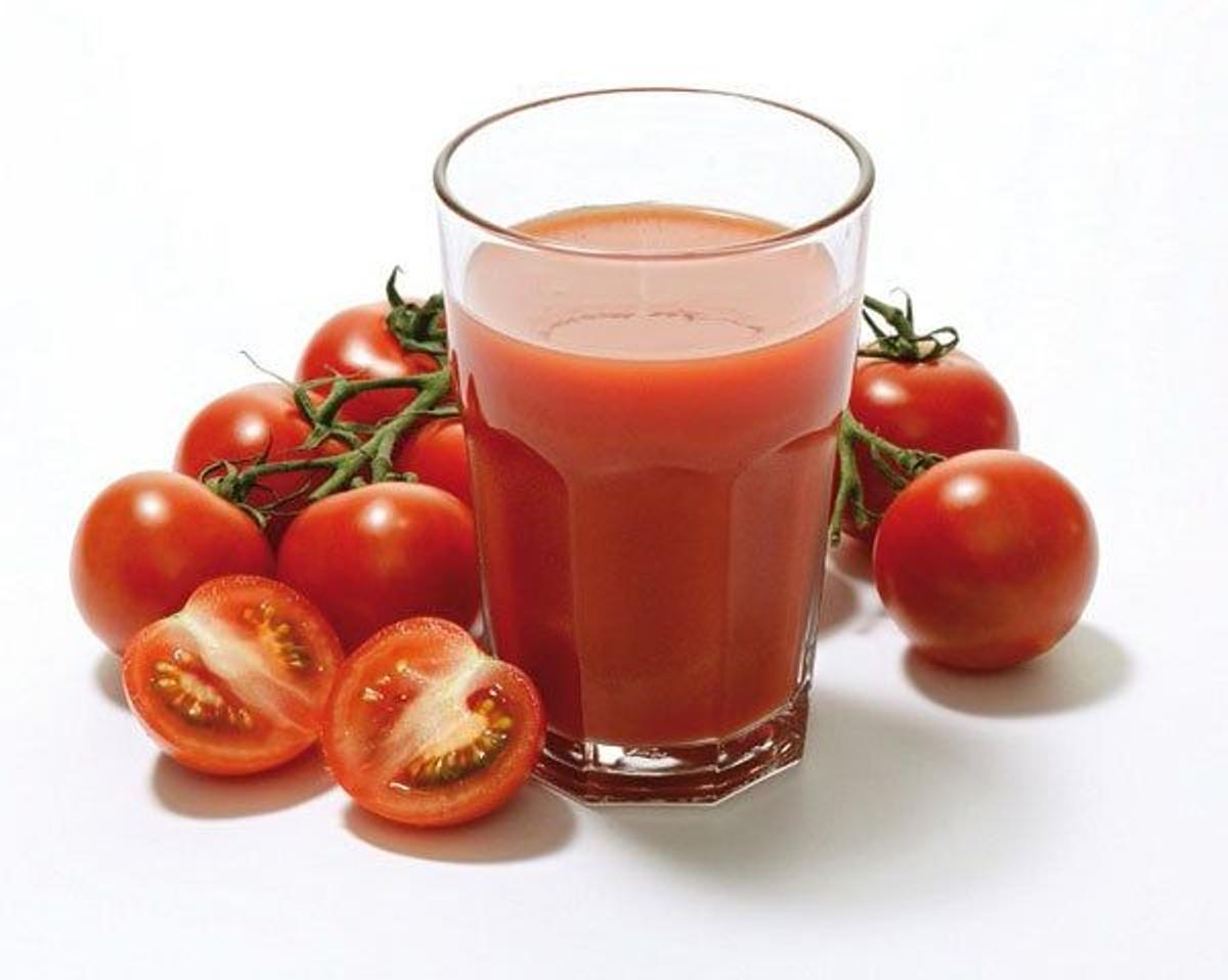 Healthy 2015: Los picoteos que cuidan tu línea - zumo de tomate