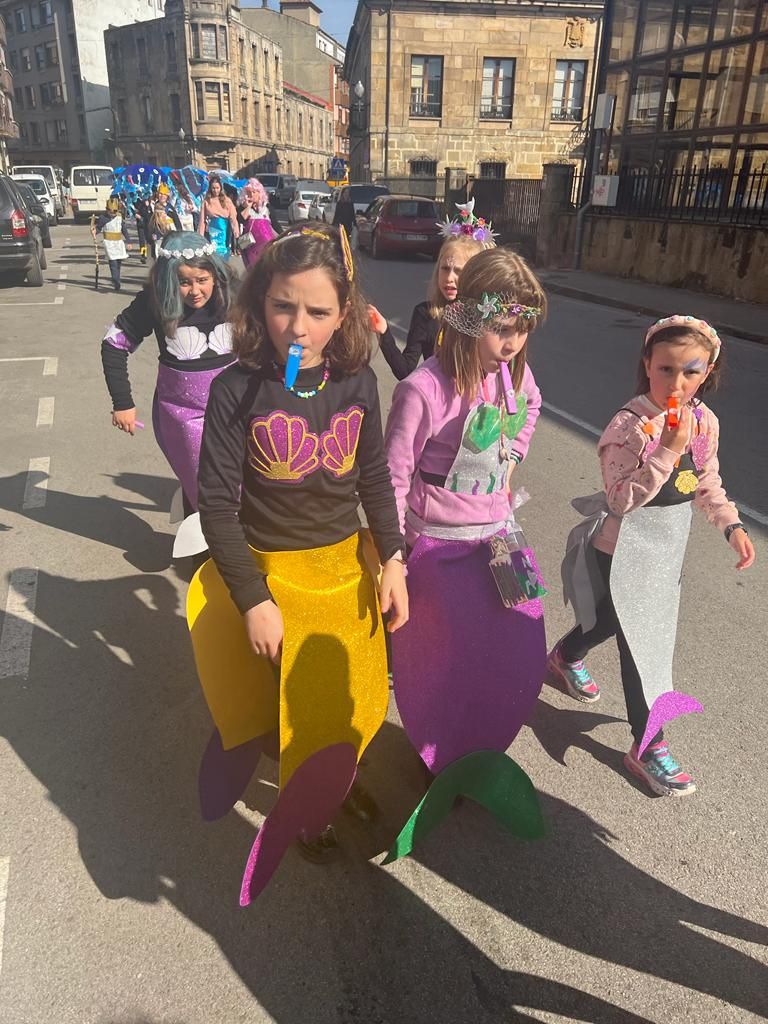 El fondo marino, protagonista del carnaval del colegio Maliayo