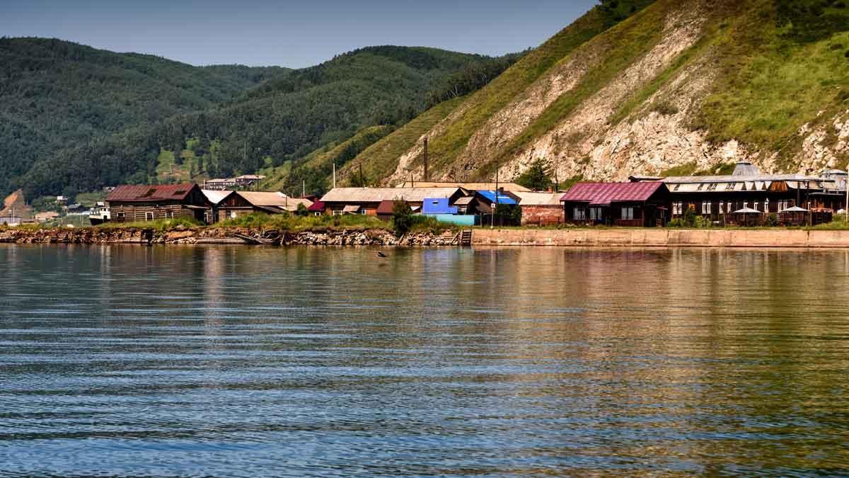 El turisme i la sobreexplotació amenacen l’ecosistema del llac Baikal