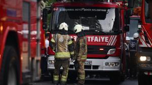 Al menos 29 muertos en un incendio en una discoteca de Estambul