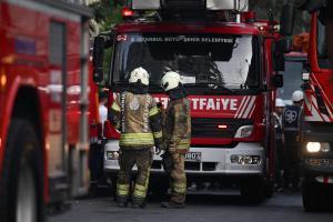 Al menos 29 muertos en un incendio en una discoteca de Estambul