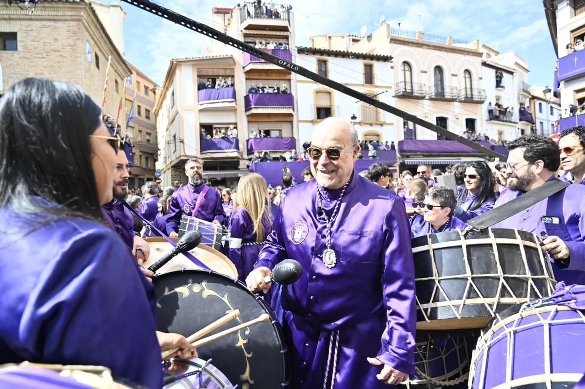 En imágenes | Calanda rome la hora con el actor Antonio Resines como protagonista