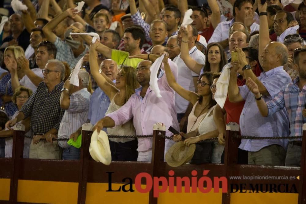 Ambiente en la corrida de rejones de la Feria de M