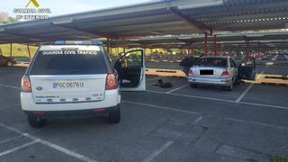 Localizan a un preso fugado hace seis meses de la cárcel de Asturias durmiendo en el coche en un centro comercial de Gijón