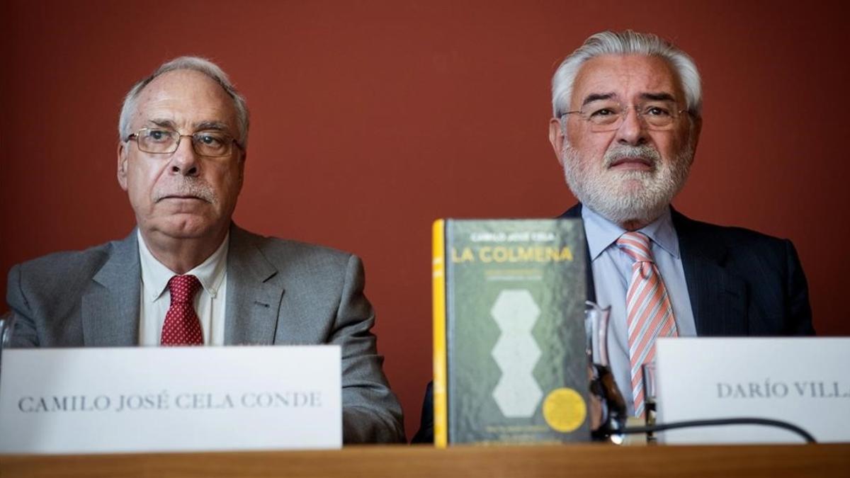 Camilo Jose  Cela Conde, hijo del escritor, y Darío Villanueva, director de la Real Academia Española.