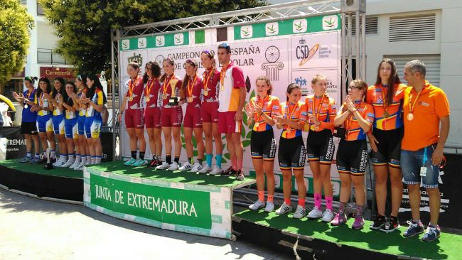 Gomiz segunda en el torneo de ciclismo escolar