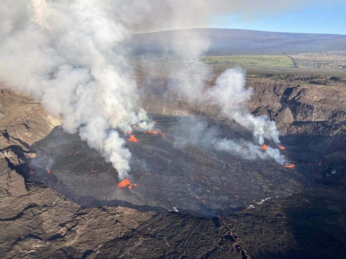 Imagen del cráter del volcán Kilauea