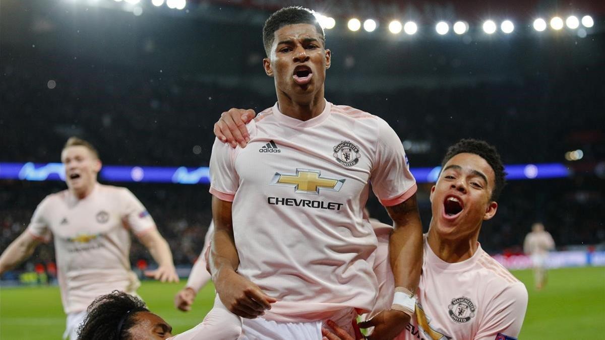 rpaniagua47250049 manu s marcus rashford   bottom  celebrates after scoring hi190307001027