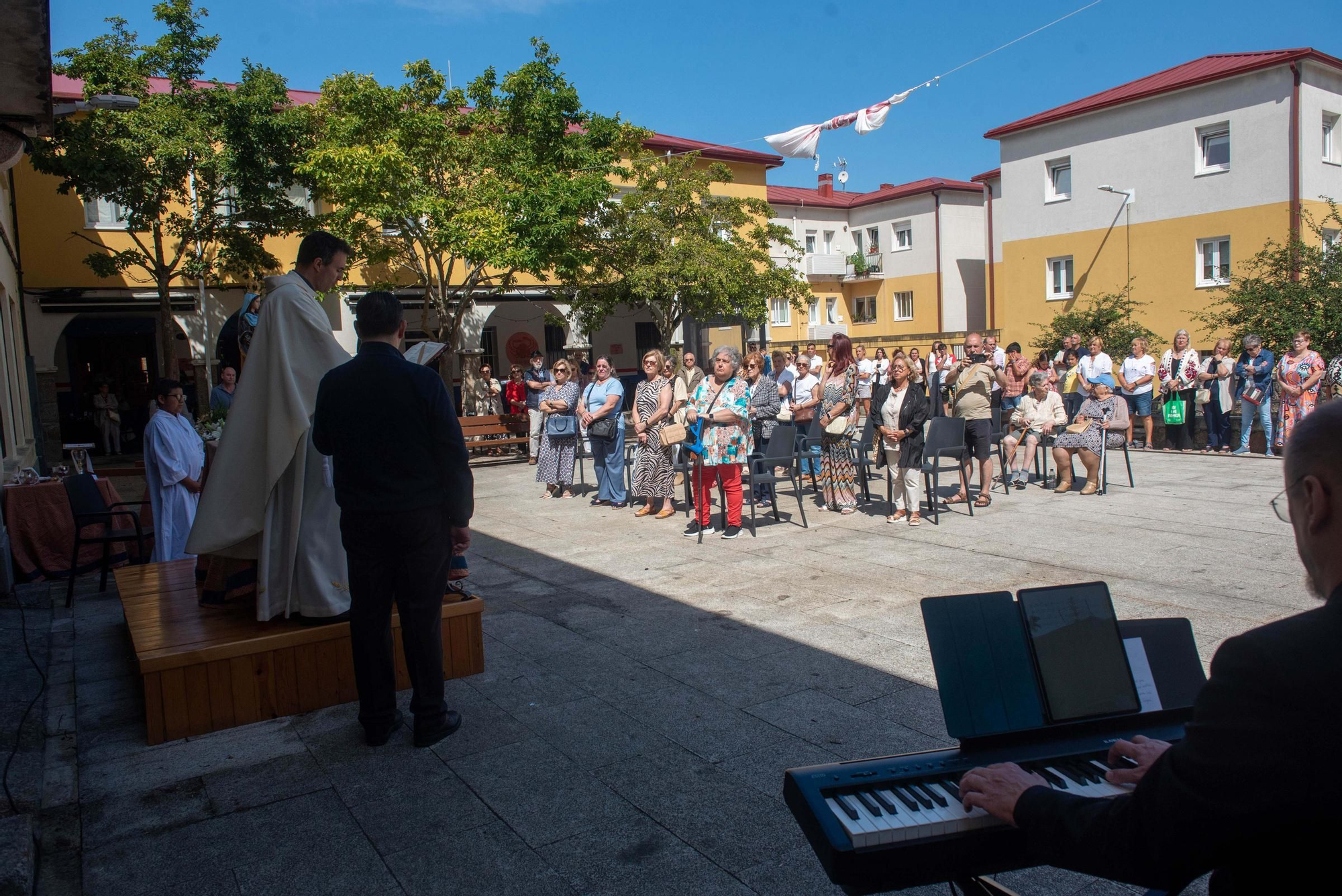 Misa en Os Mariñeiros por la Virgen del Carmen