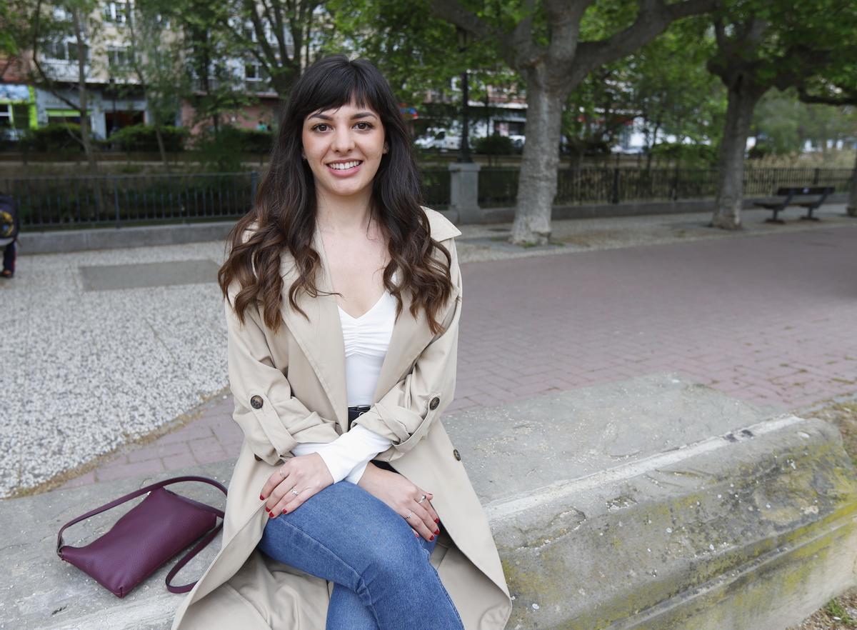 Laura Pérez, 25 años.