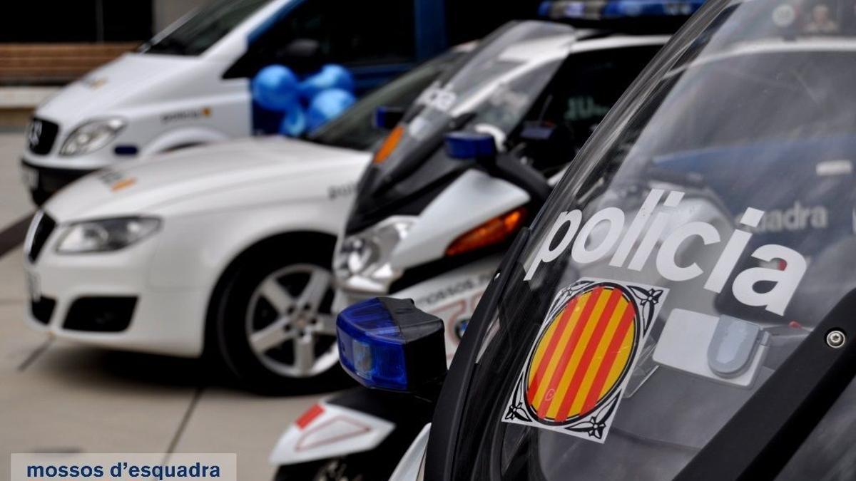 Vehículos de los Mossos d'Esquadra.