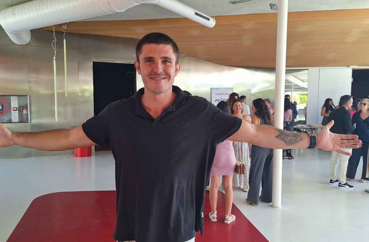 José Vicente Chica, uno de los usuarios de Apfem, asegura que ahora ve el futuro con optimismo. | D.V.