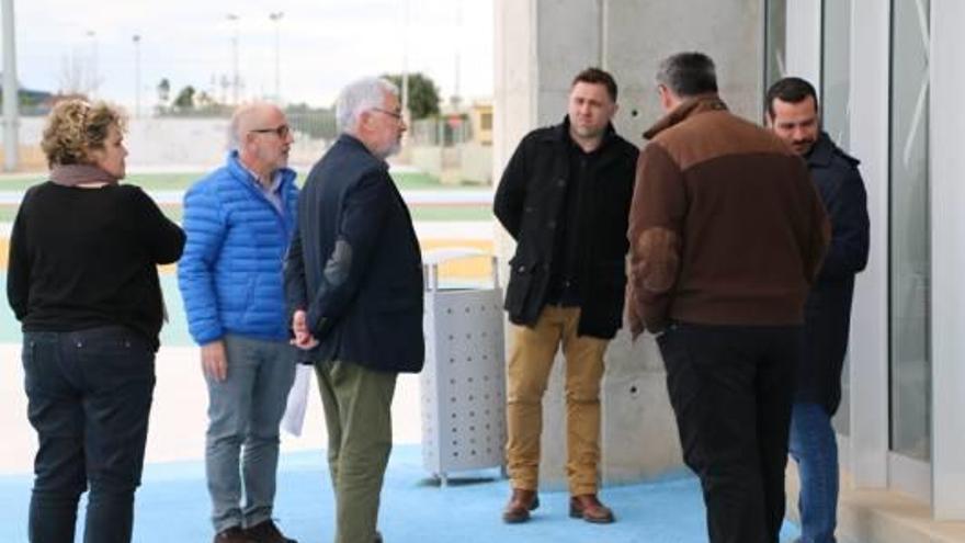 Acto de la recepción de la polémica obra, ayer.