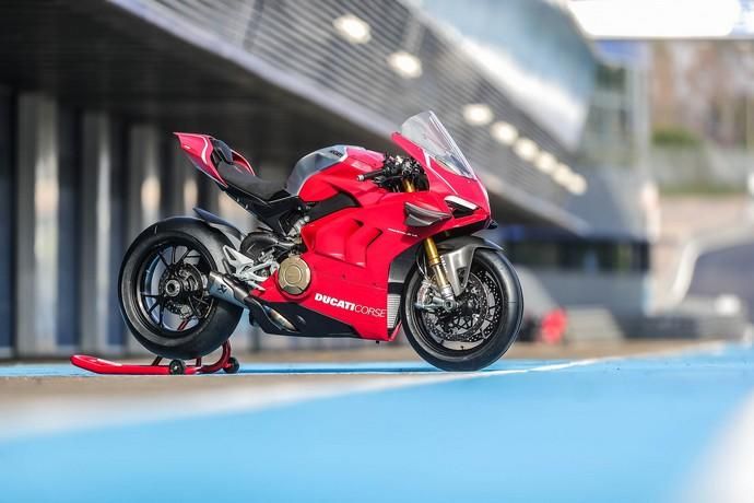 Ducati Panigale V4 R