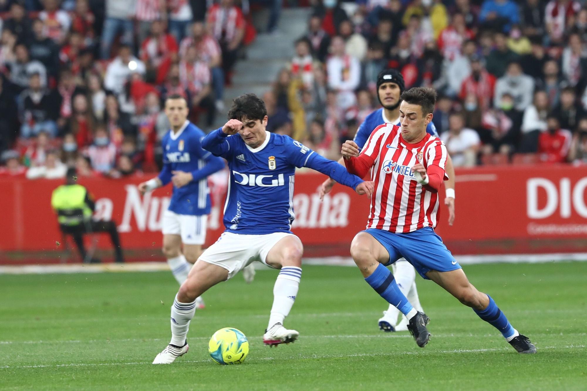 EN IMÁGENES: Así fue el derbi asturiano en El Molinón