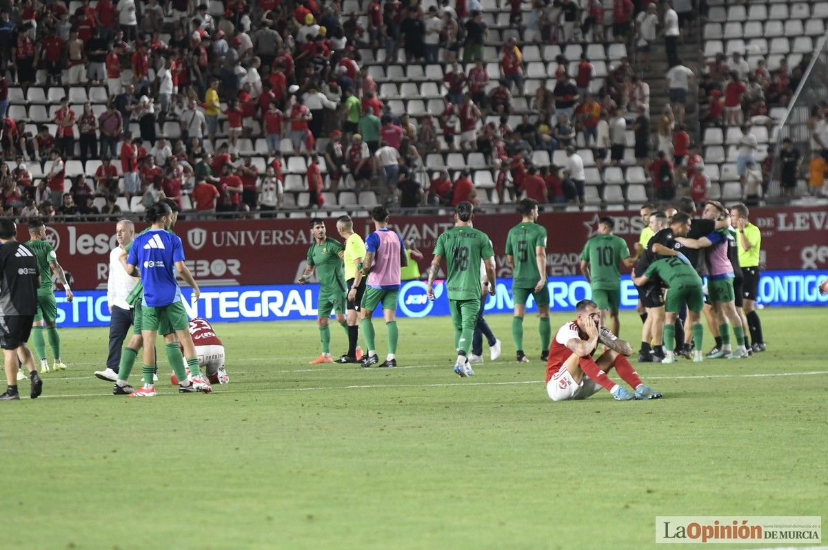 Así fue el encuentro del play off del Real Murcia y el Nástic en la lucha por el ascenso