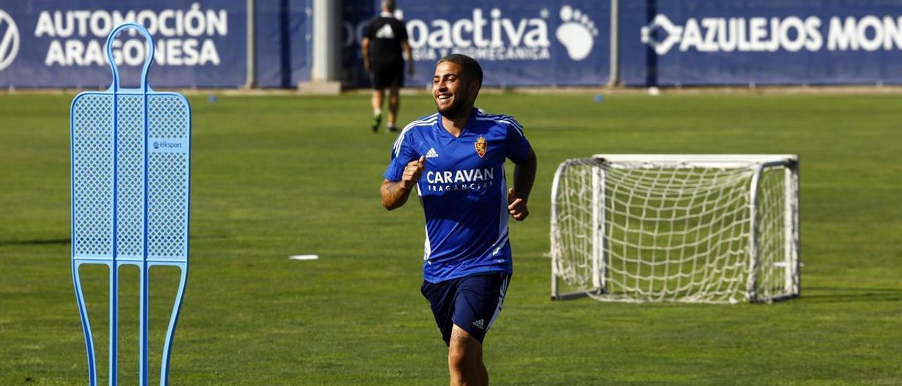 Carbonell, durante un entrenamiento con el Real Zaragoza.