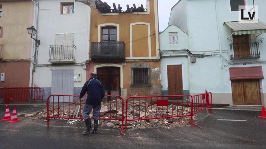 Se derrumba una casa en Ontinyent a causa de la lluvia en el barrio de la Canterería