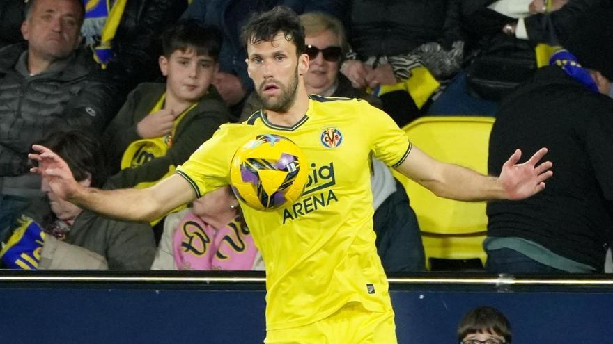VILA-REAL. PARTIDO DE FUTBOL. LIGA AE ESPORT DE PRIMERA DIVISION. JORNADA Nº 28. EN EL ESTADIO DE LA CERAMICA ENTRE EL VILLARREAL CF Y EL REAL MADRID.