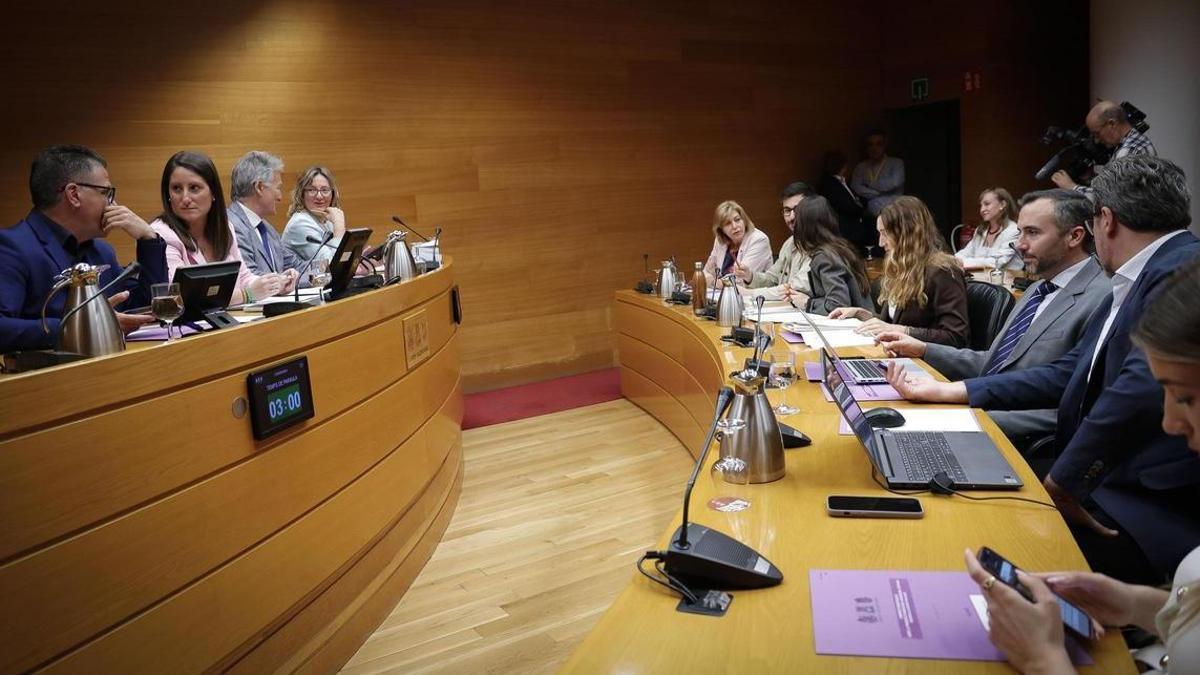 Así es la urbanización Les Naus: la polémica promoción de vivienda protegida en Alicante con adjudicaciones a cargos públicos y familiares
