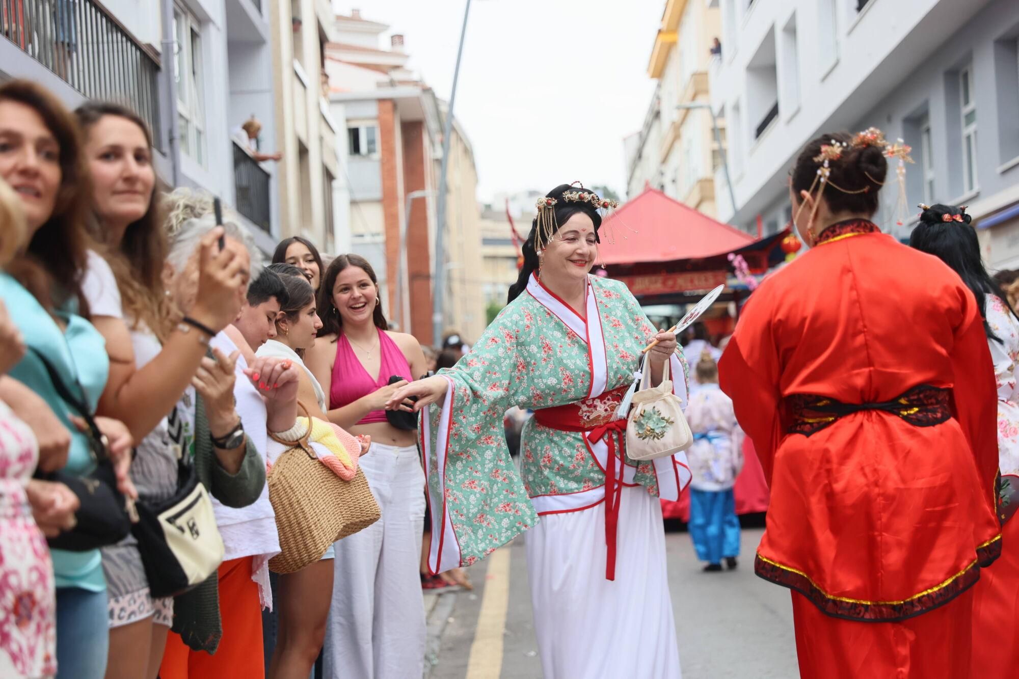EN IMÁGENES: El desfile de carrozas por las fiestas del Carmen de Luancoi