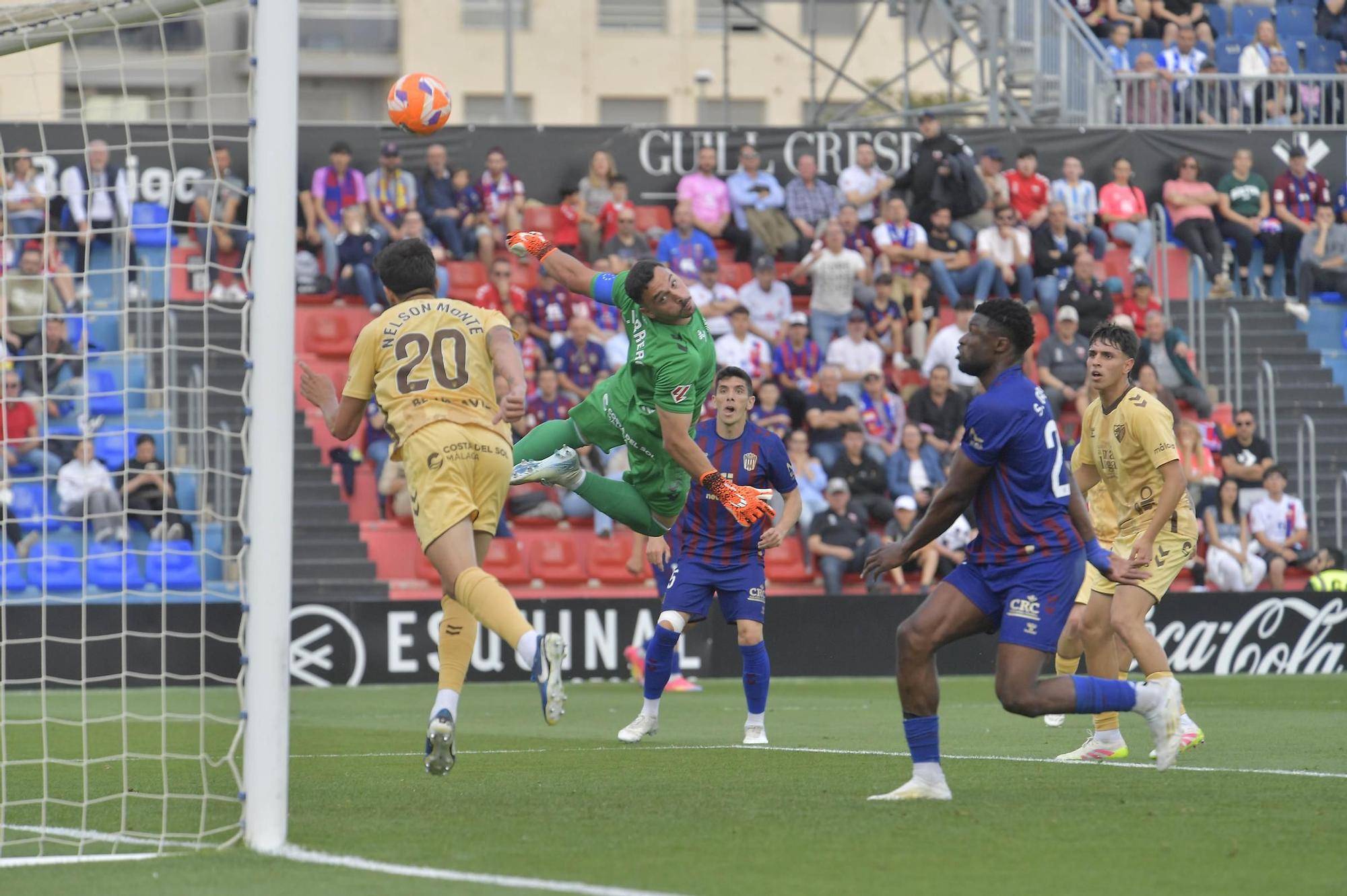 El Eldense salva el primer ‘match ball’ (1-0)