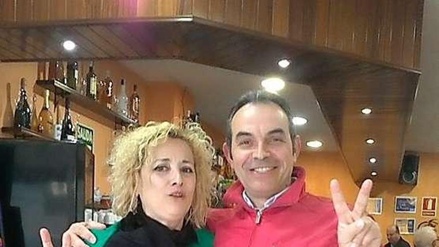 Maite y Falo, los flamantes campeones de Asturias.