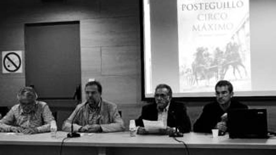 Los lectores conversan con Santiago Posteguillo
