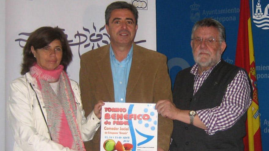 Presentacion del torneo benéfico de pádel.