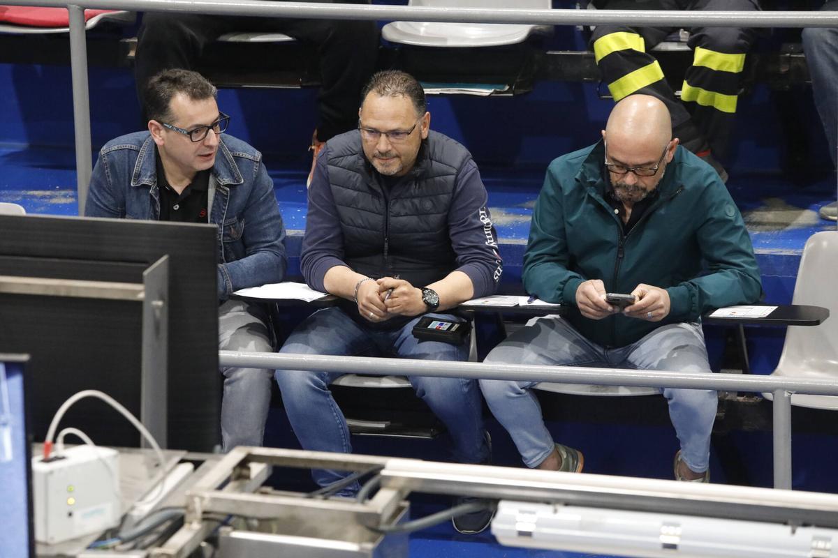 En imágenes: Primera subasta del bonito en la rula de Avilés