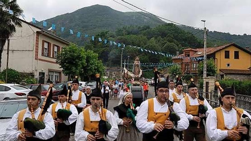 Argame cierra hoy sus fiestas con el espectáculo del cómico Cañita Brava