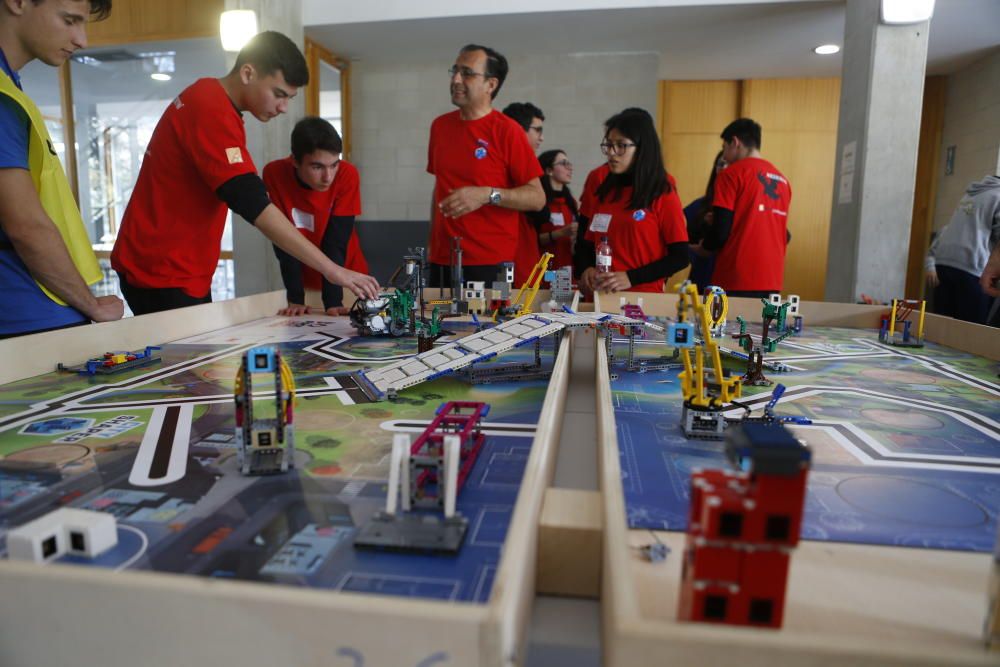 El equipo 'Robosapiens' del colegio Sant Pere, en Palma, gana la 'FIRST LEGO League 2020'