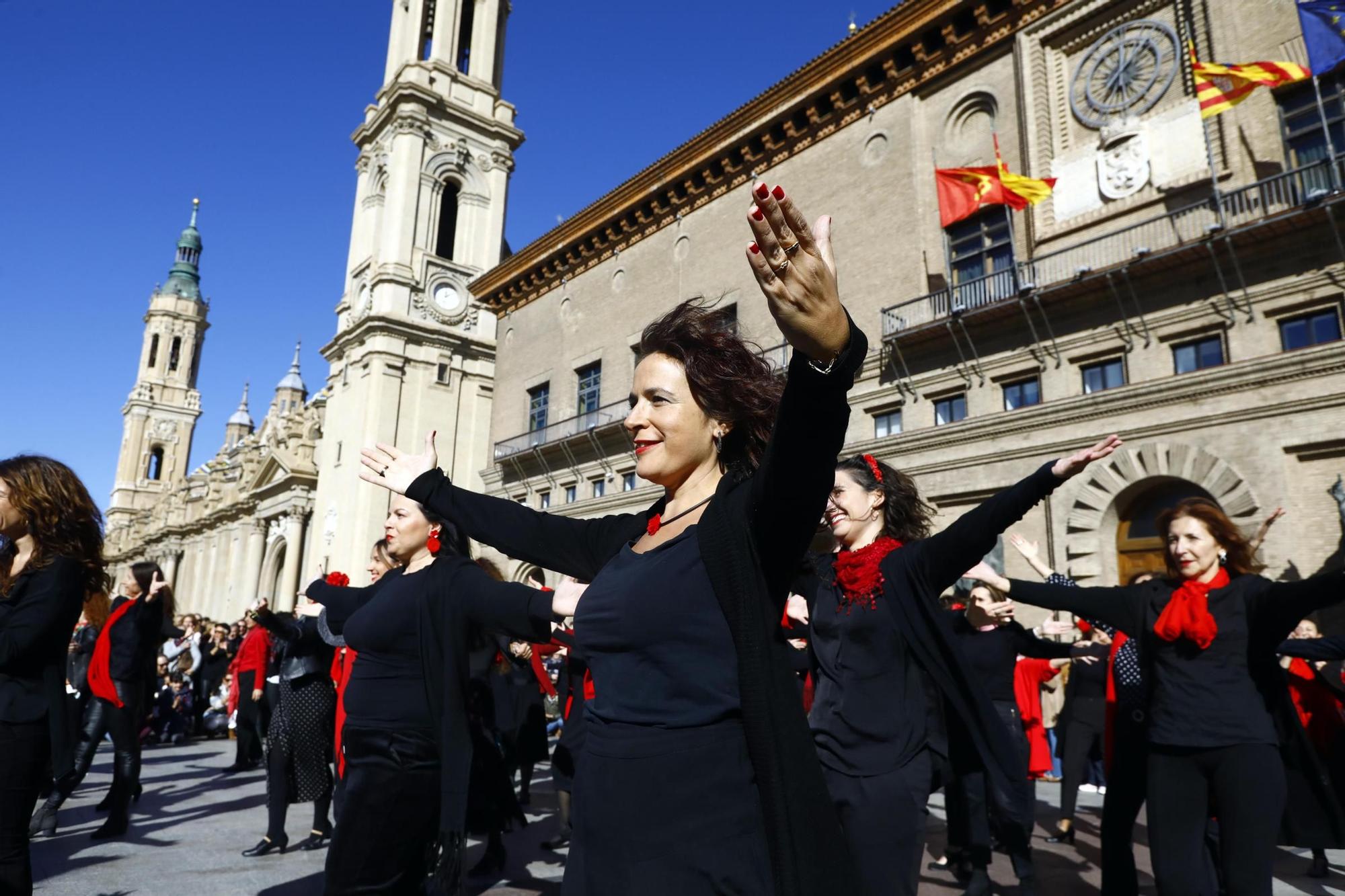 En imágenes | Flashmob jotero en la Plaza del Pilar de Zaragoza