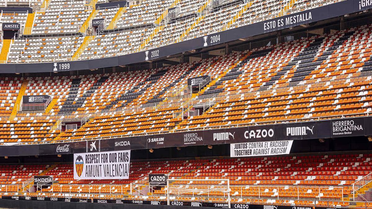 Grada clausurada en Mestalla