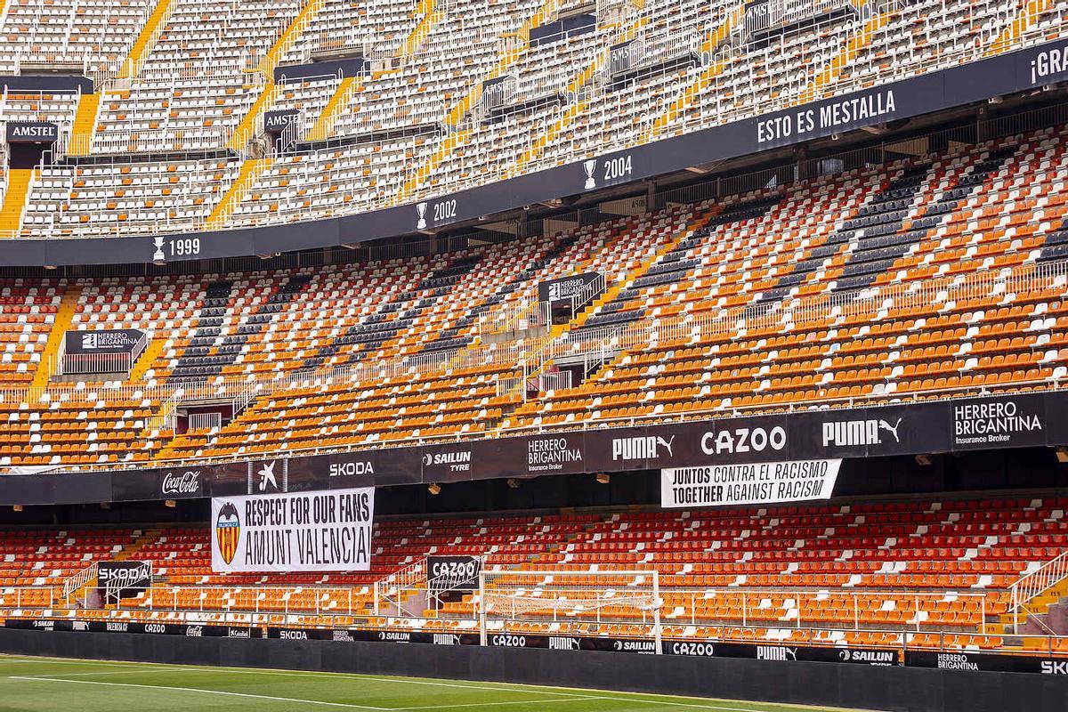 Grada clausurada en Mestalla