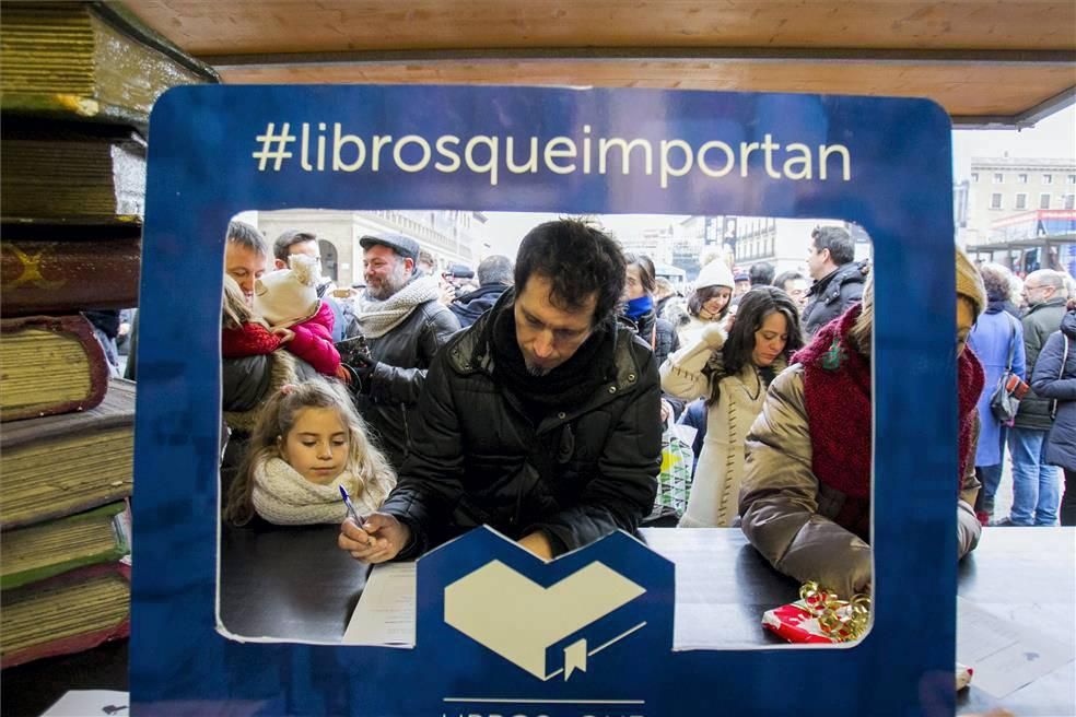 El amigo invisible literario en Zaragoza