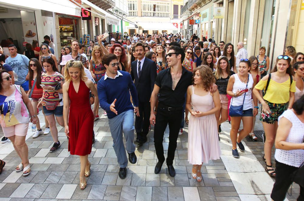 El musical Dirty Dancing sale a la calle en Málaga.