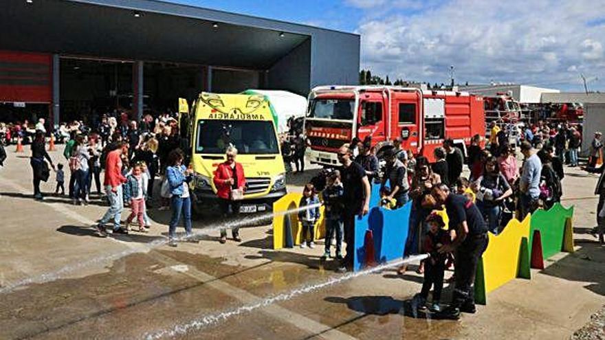 L&#039;exhibició al parc de Bombers de Figueres, durant la jornada de portes obertes.