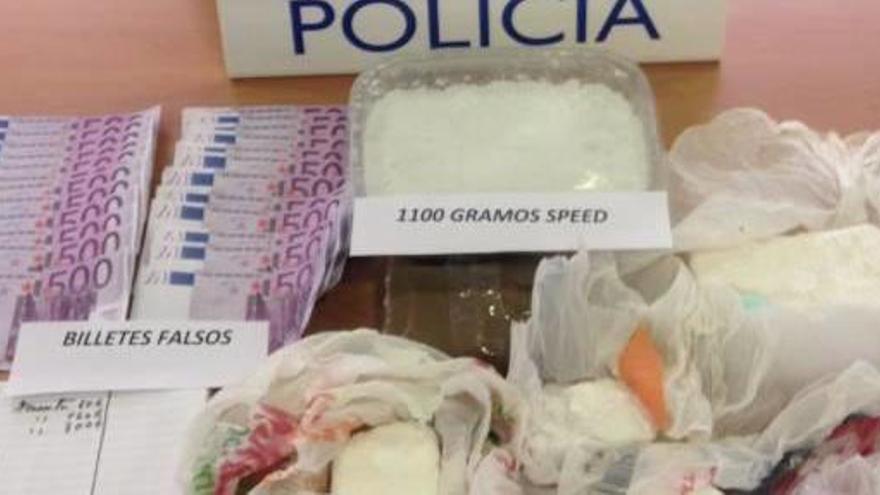 Droga y dinero falso incautado en Calp por la Policía.