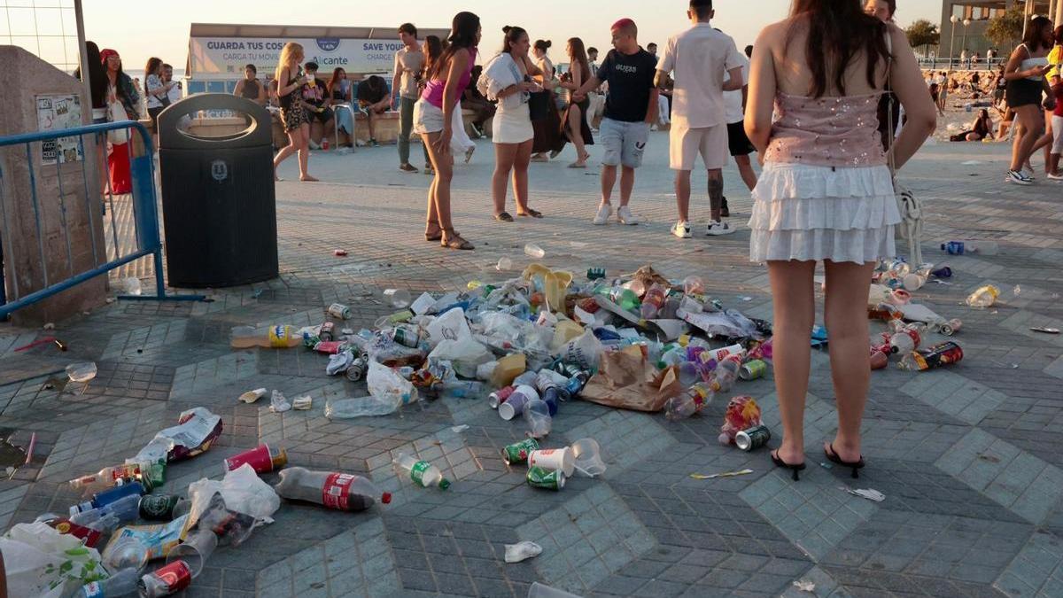 Videoanálisis de Toni Cabot sobre la suciedad en Alicante durante las Hogueras