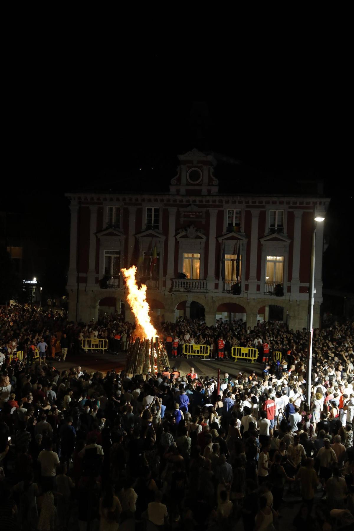 Mieres arde por San Xuan