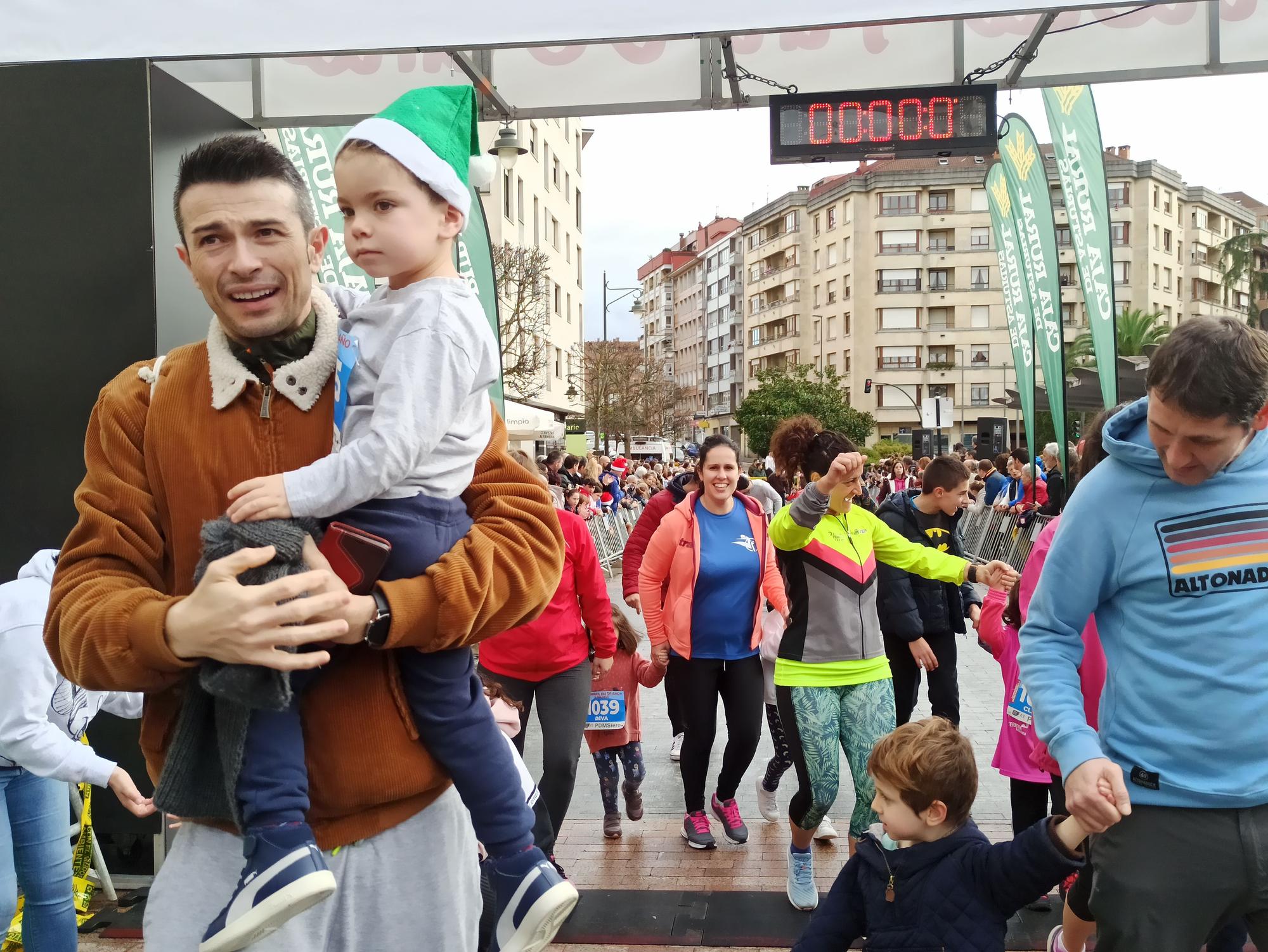 Casi 1.500 participantes disputan la carrera de Fin de Año de Pola de Siero