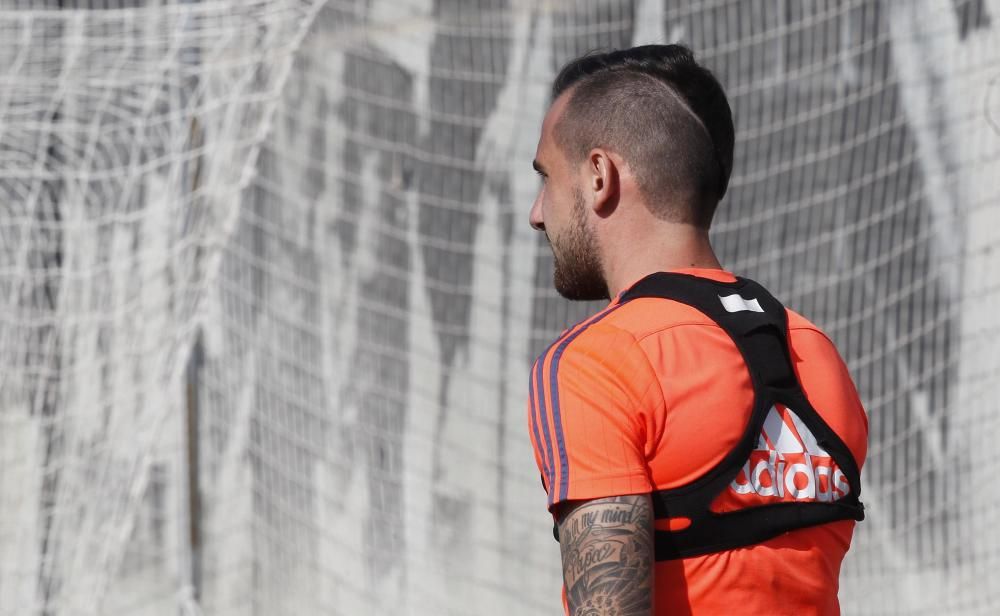 El nuevo peinado de Paco Alcácer