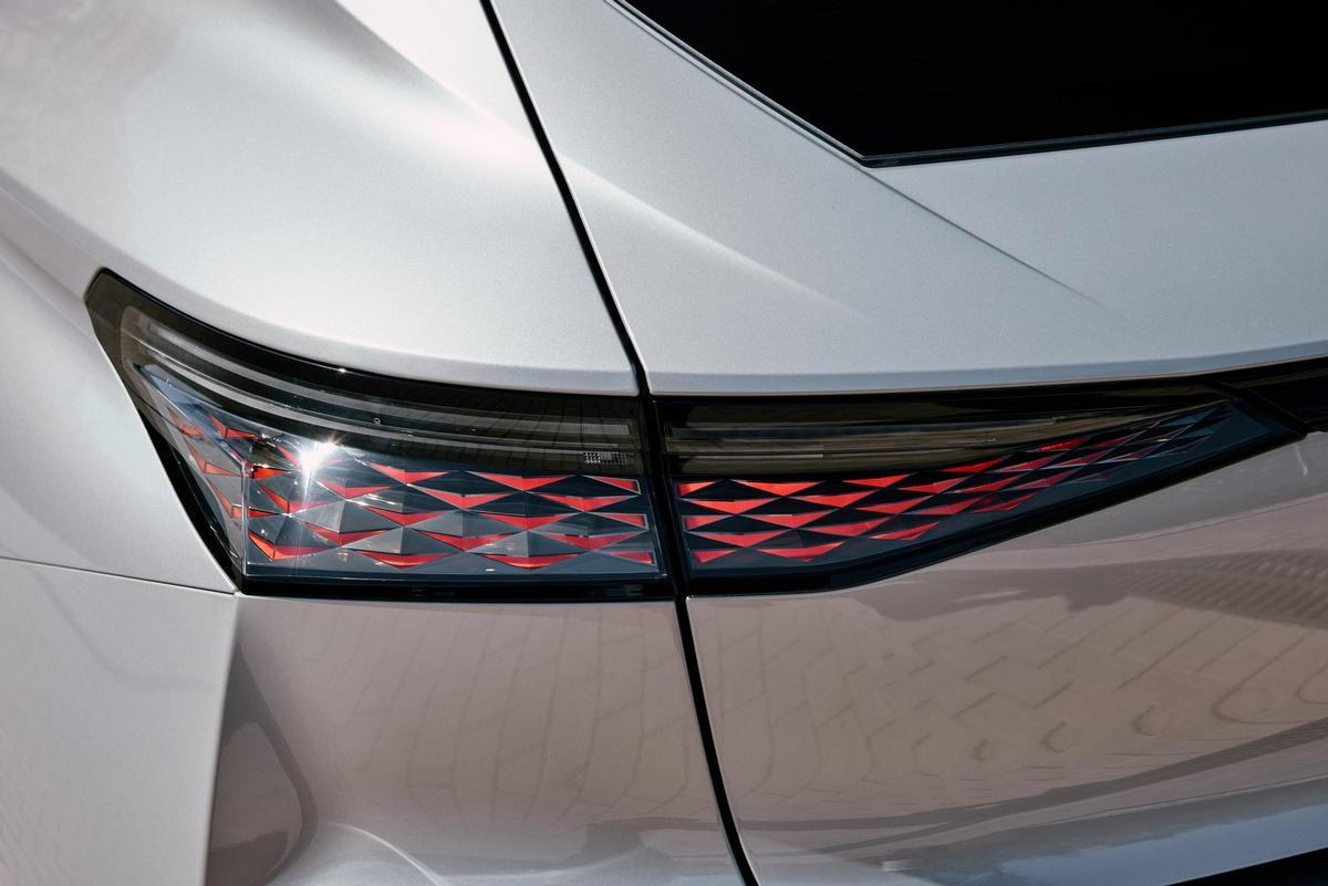 Yeni aydınlatma imzası 8 numaradan ilham alıyor