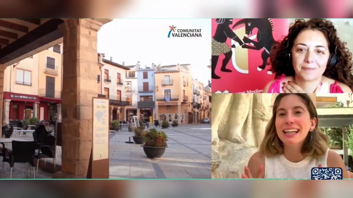 La reportera de Medi TV, Claudia Arrufat, durante la entrevista realizada a la alcaldesa de Sant Mateu, Ana Besalduch.