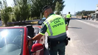 Seis días de verano, casi 1.000 positivos en alcohol y drogas en Galicia