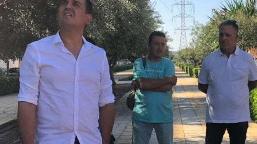 El senador Mulet visita las torres eléctricas de Faura